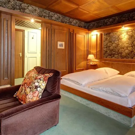 Hotel Spahr 3*