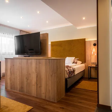 Spahr Hotel 3*