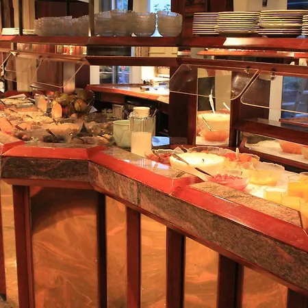 Spahr Hotel 3*